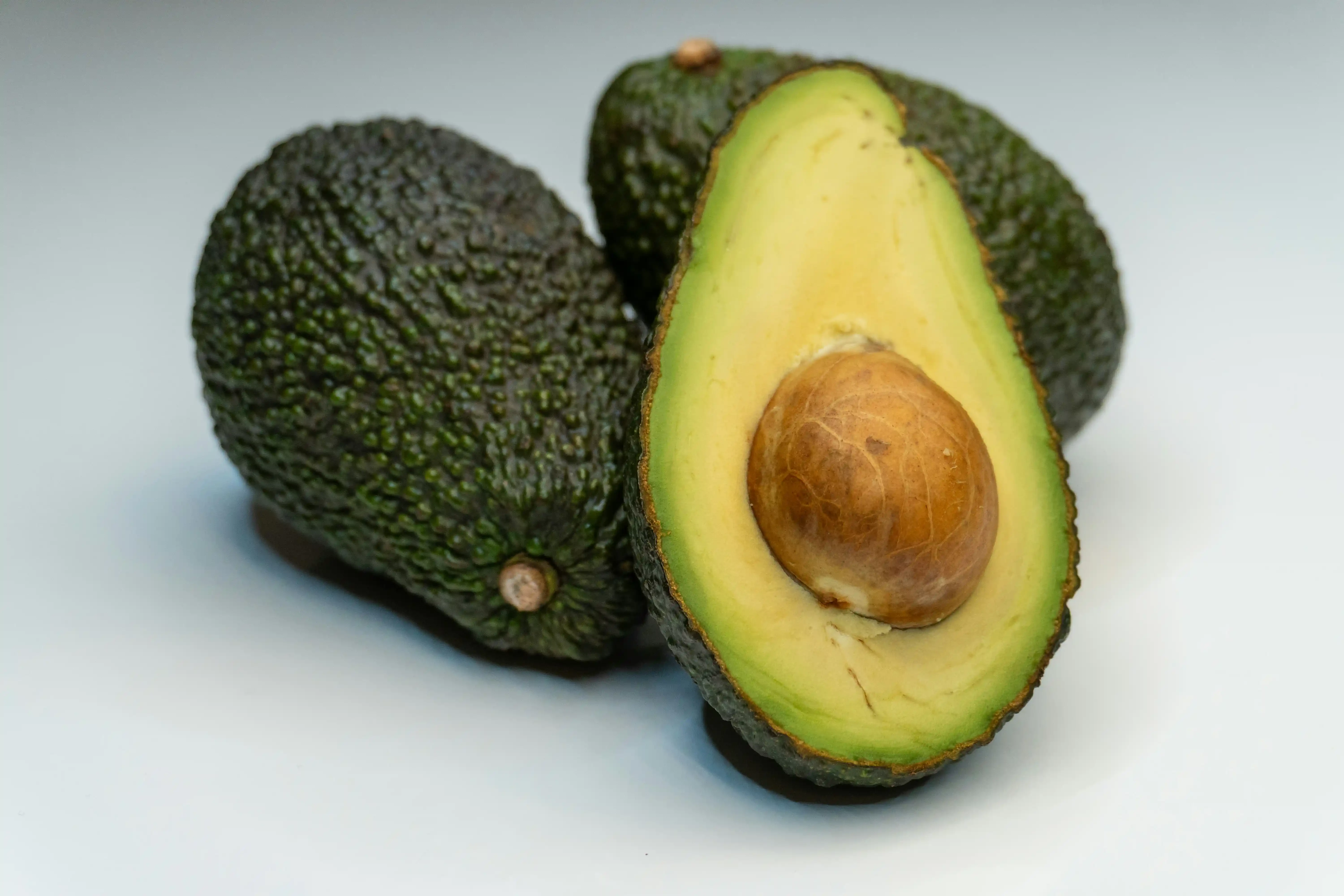 Avocado for babies: how to serve for baby-led weaning