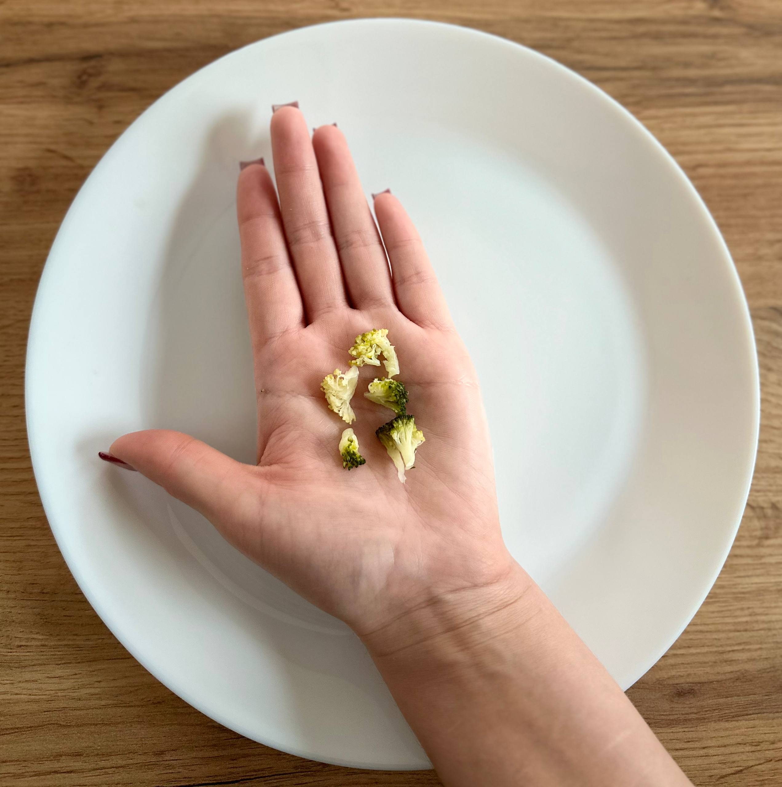 How to cut Broccoli for baby-led weaning, 12+ months